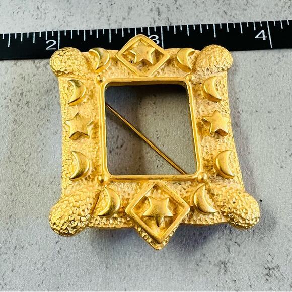 Vintage Leslie Block Prip Star and Moon Brooch - Picture 6 of 10